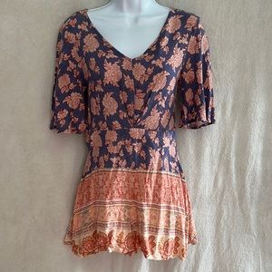 Xhilaration woman’s romper. Size Small